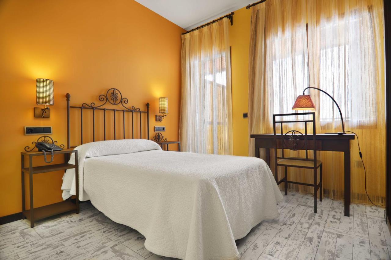 Hotel Moya Honrubia Εξωτερικό φωτογραφία