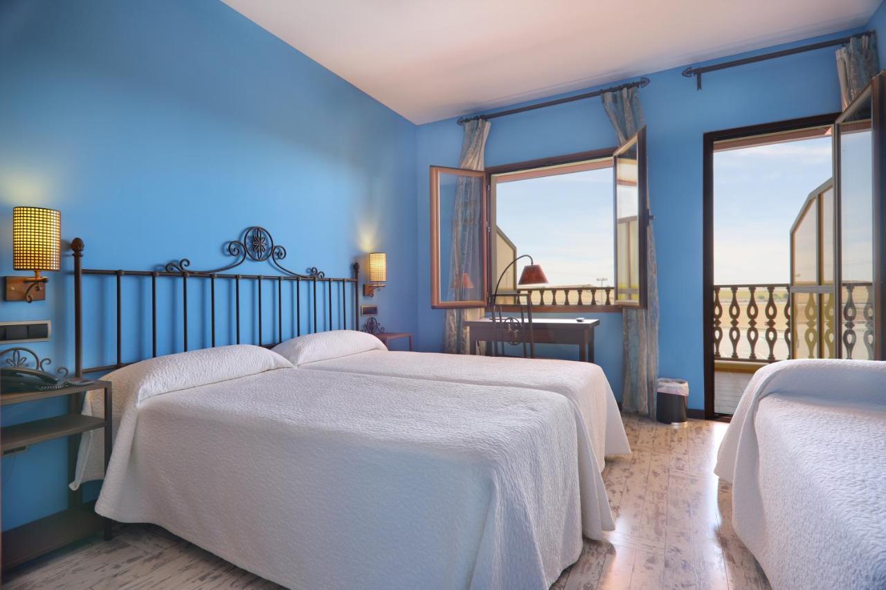 Hotel Moya Honrubia Εξωτερικό φωτογραφία