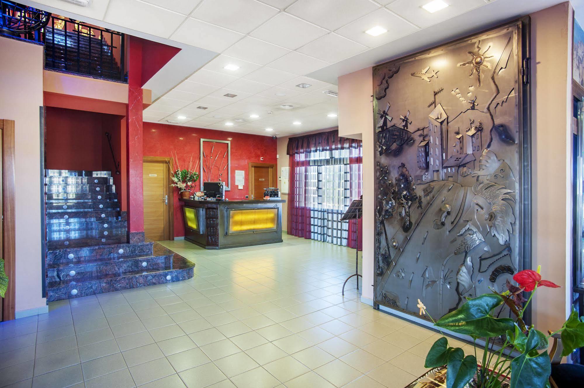 Hotel Moya Honrubia Εξωτερικό φωτογραφία