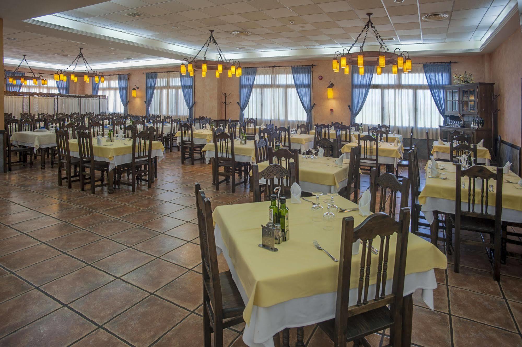 Hotel Moya Honrubia Εξωτερικό φωτογραφία