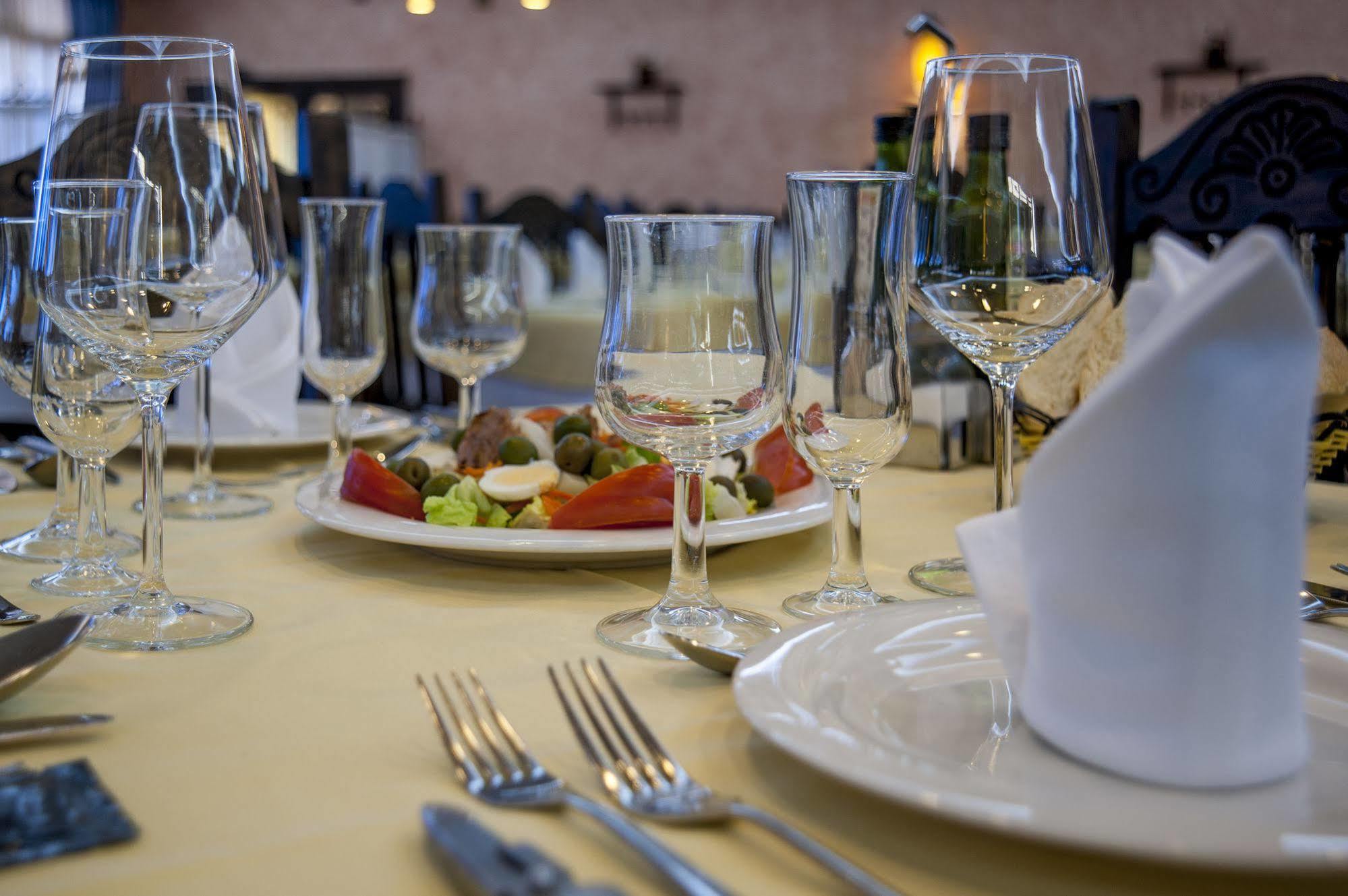 Hotel Moya Honrubia Εξωτερικό φωτογραφία