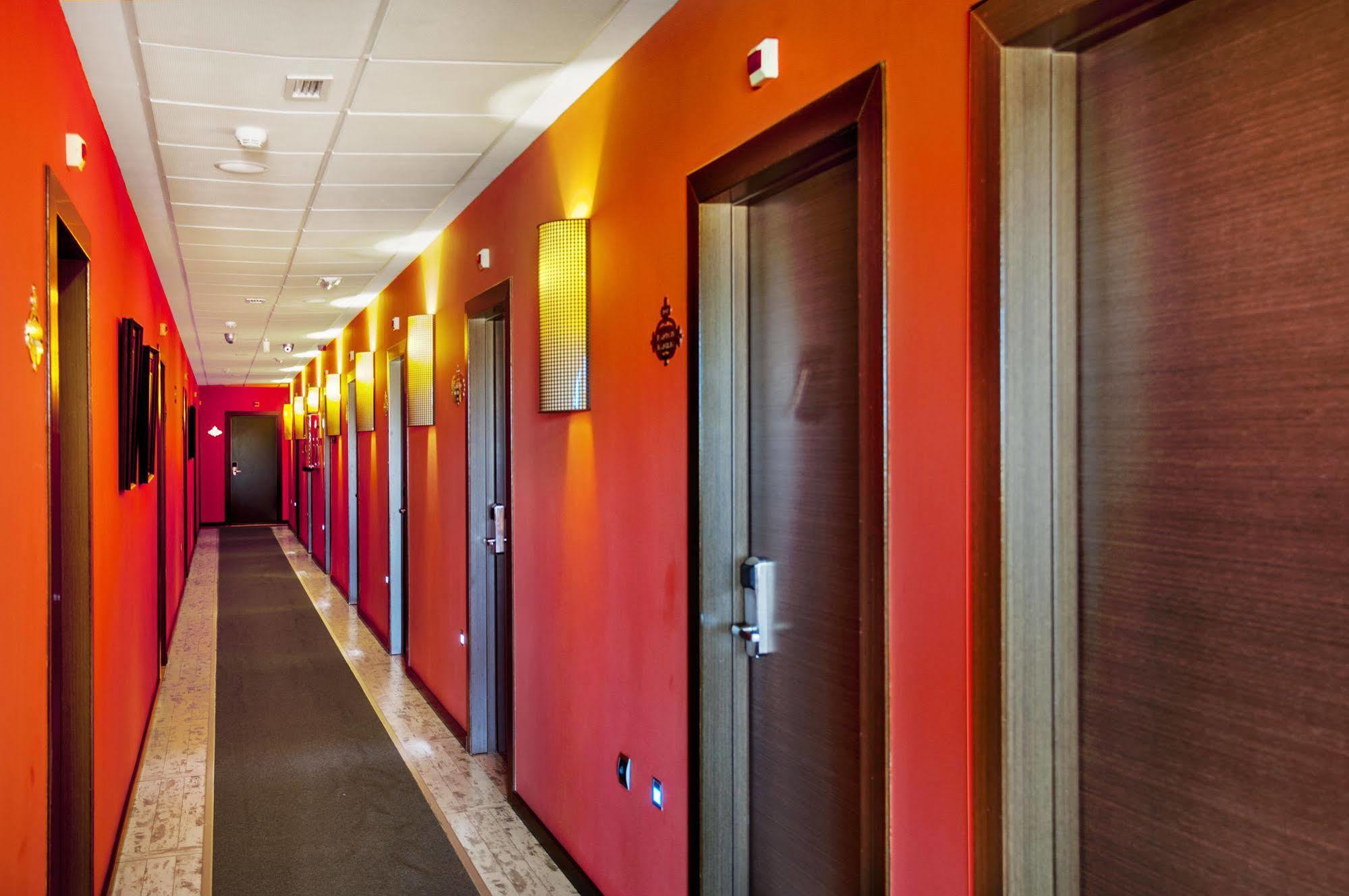 Hotel Moya Honrubia Εξωτερικό φωτογραφία